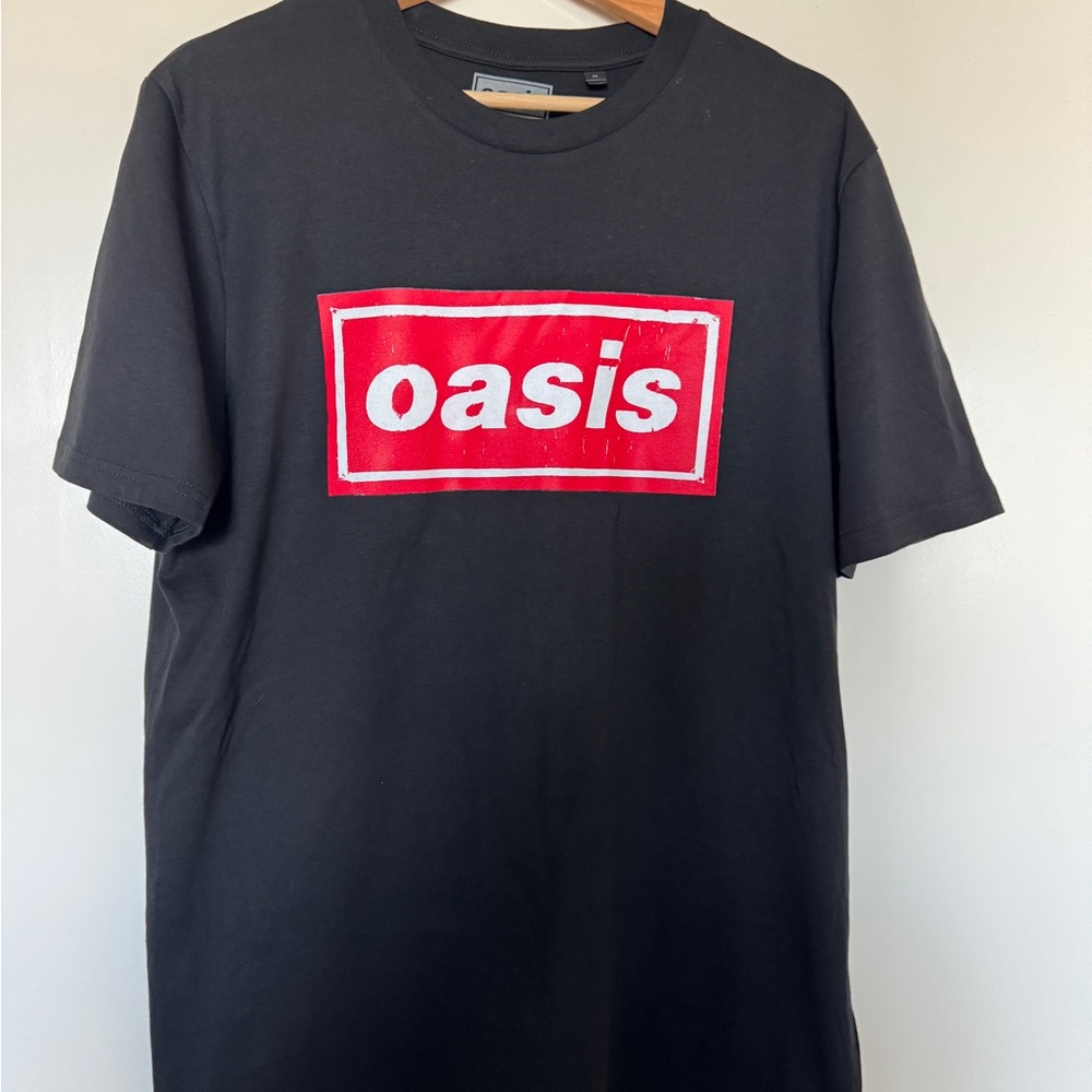 Oasis Black Tee with Red Graphic